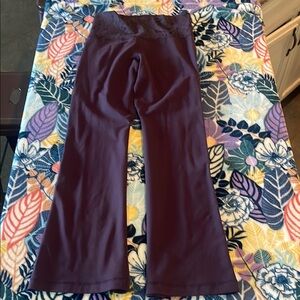 Lululemon Deep Purple/Maroon Yoga Pants